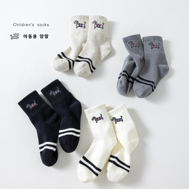 儿童袜子夏季新款韩系男女童潮流百搭学生舒适运动中筒袜不勒不掉