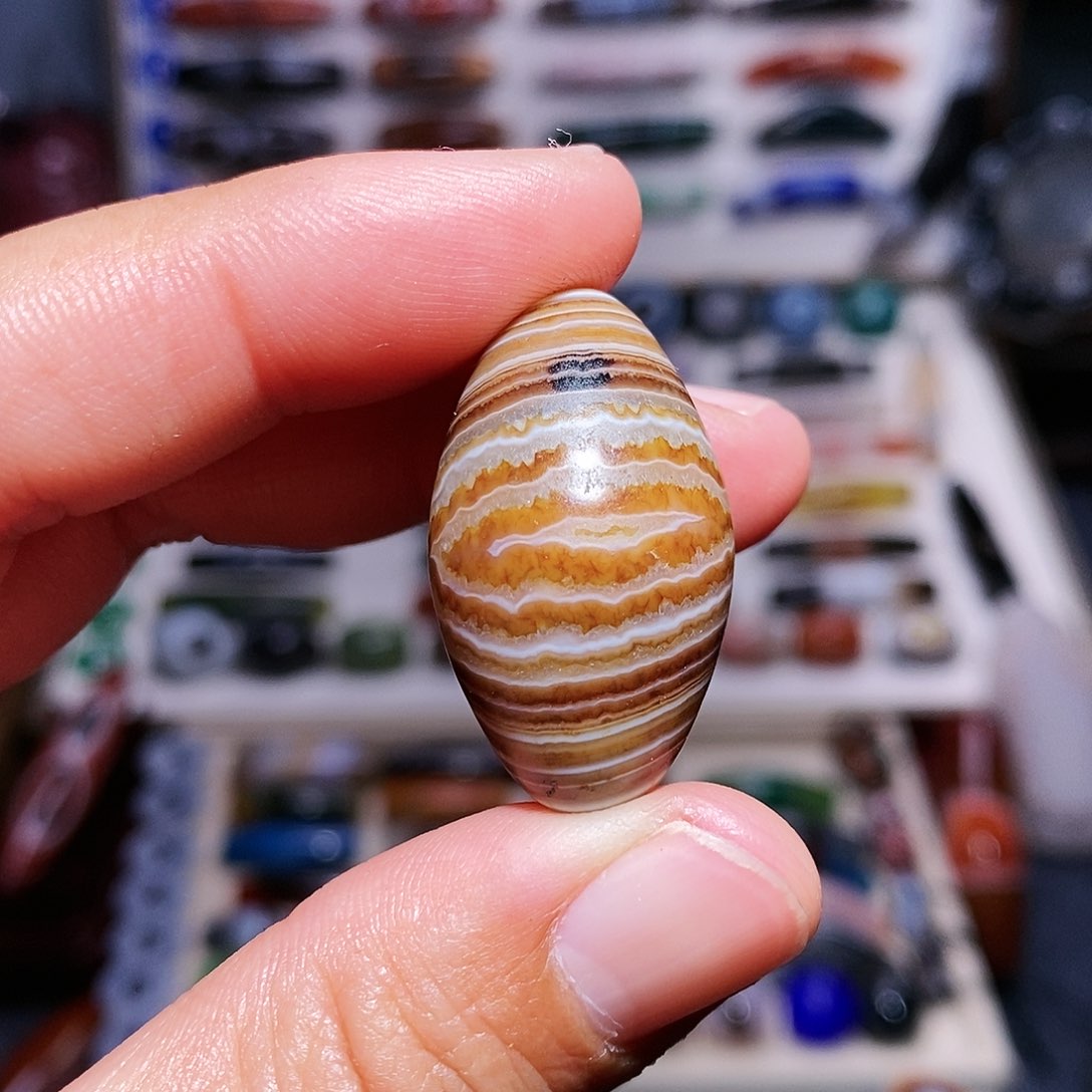 玛瑙吊坠未镶嵌….