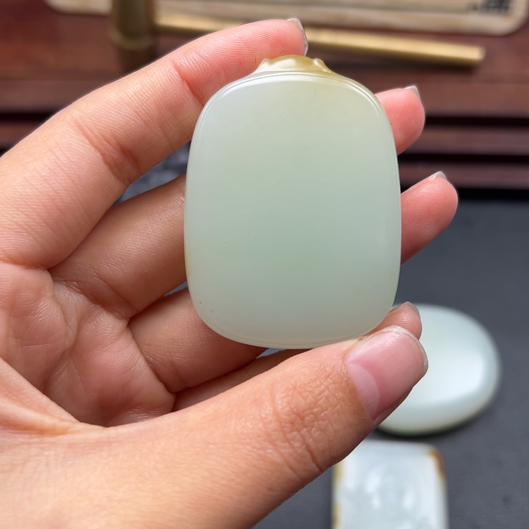 和田玉挂件未镶嵌