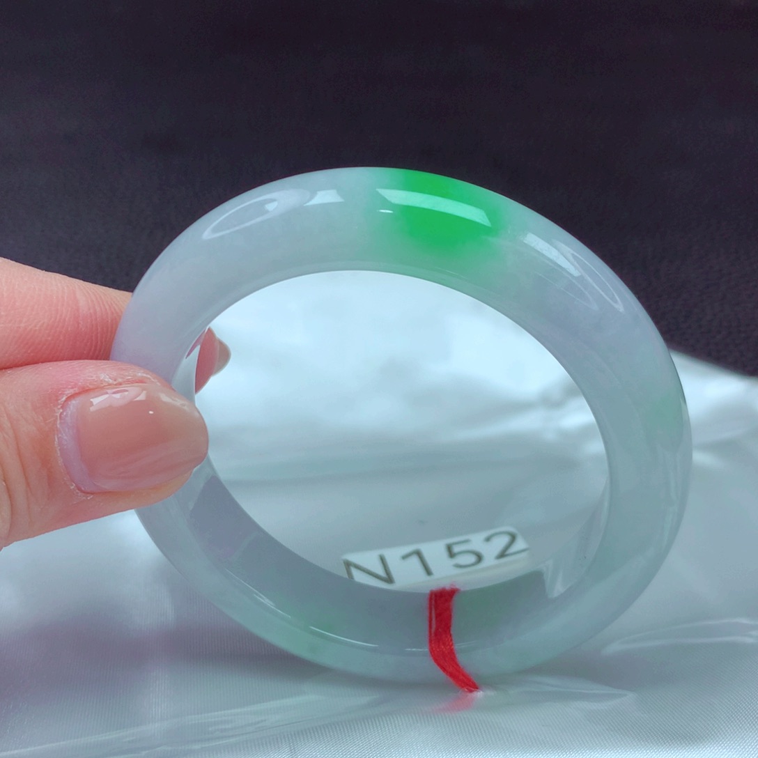 翡翠手镯未镶嵌手镯88