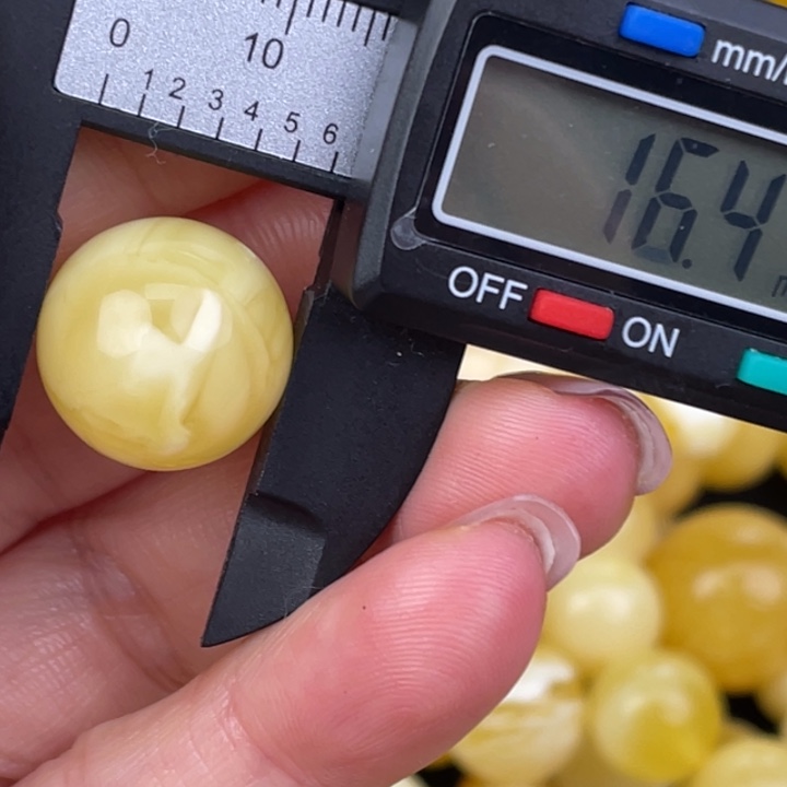 蜜蜡未镶嵌裸石433