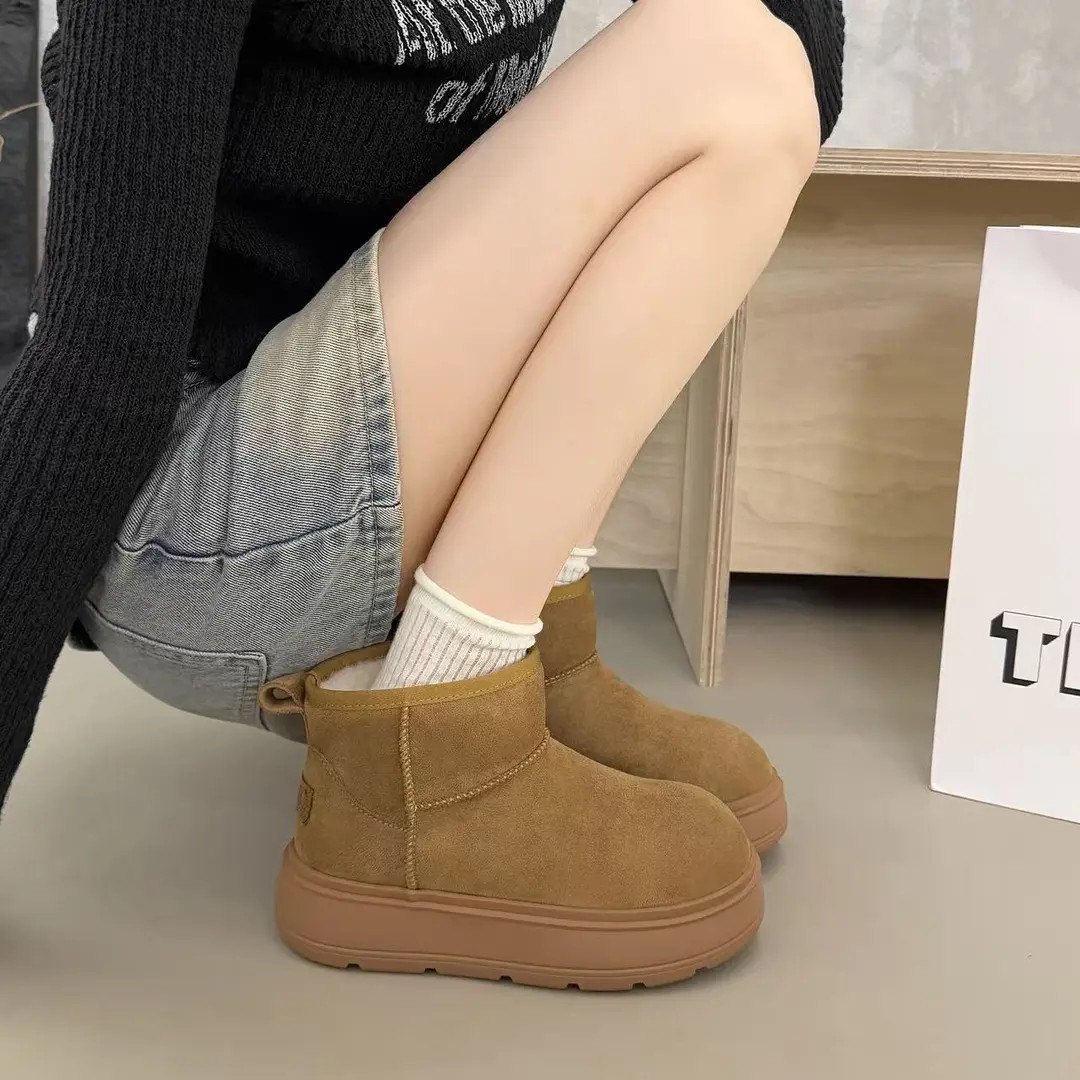 跟高五公分明星同款雪地靴2025新款厚底防滑卡皮巴拉加厚勃肯短靴