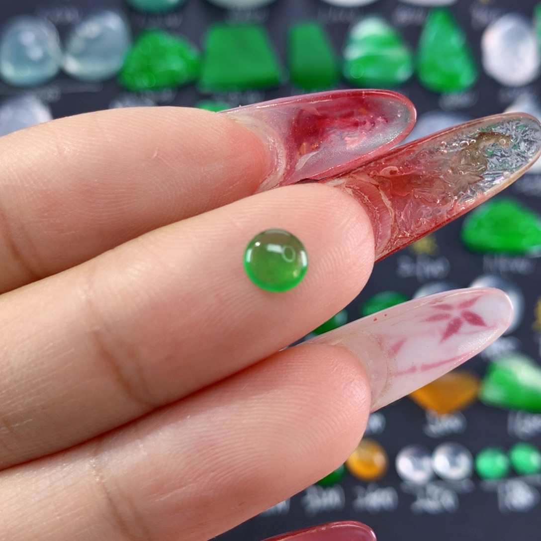 翡翠颈饰未镶嵌纯天然缅甸翡翠A货