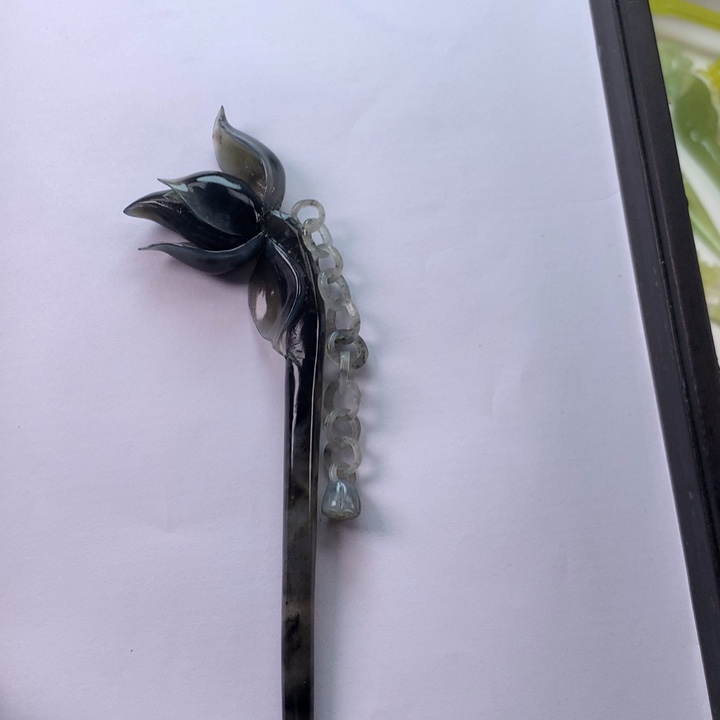 蛇纹石玉发饰未镶嵌豆**丫