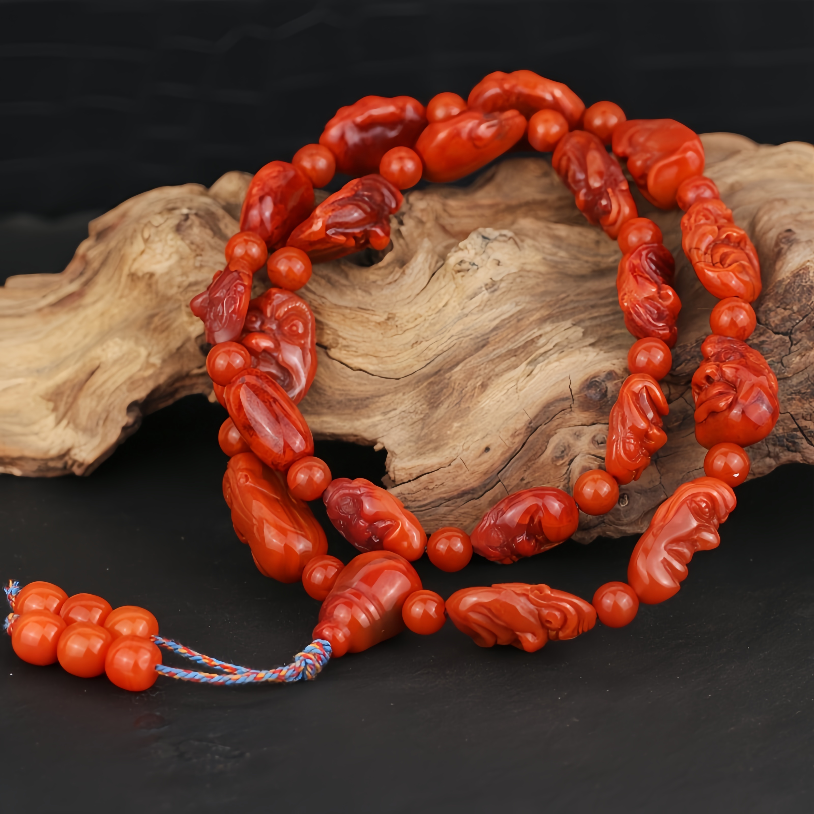 天然南红十八罗汉手持瓦西料火焰车挂一物一图