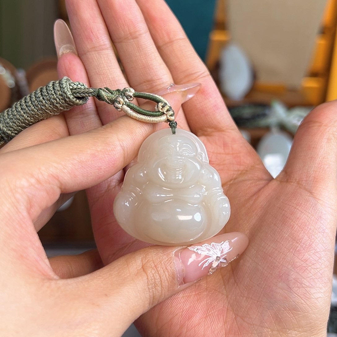 和田玉项链未镶嵌花*?