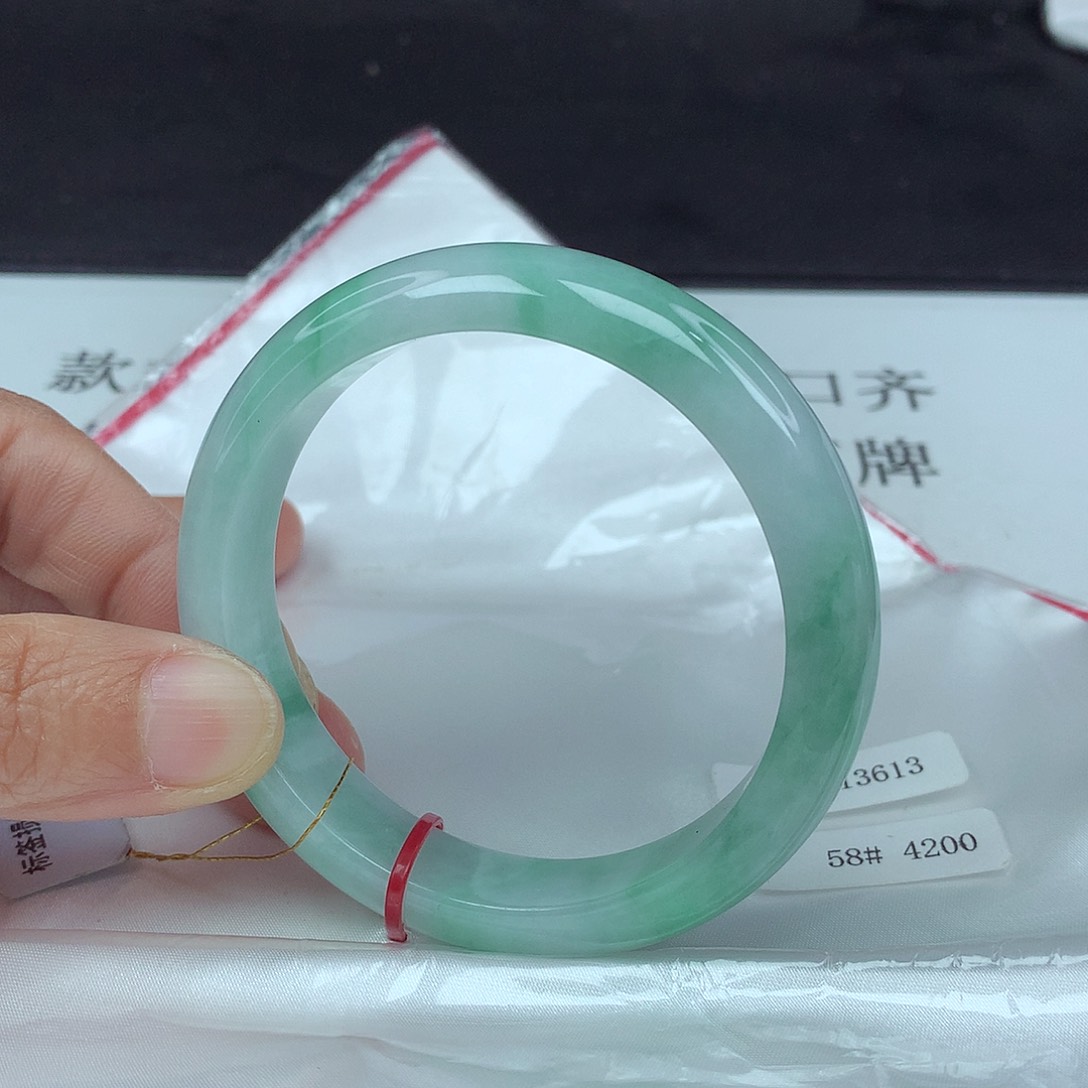 翡翠手镯未镶嵌58圈3613