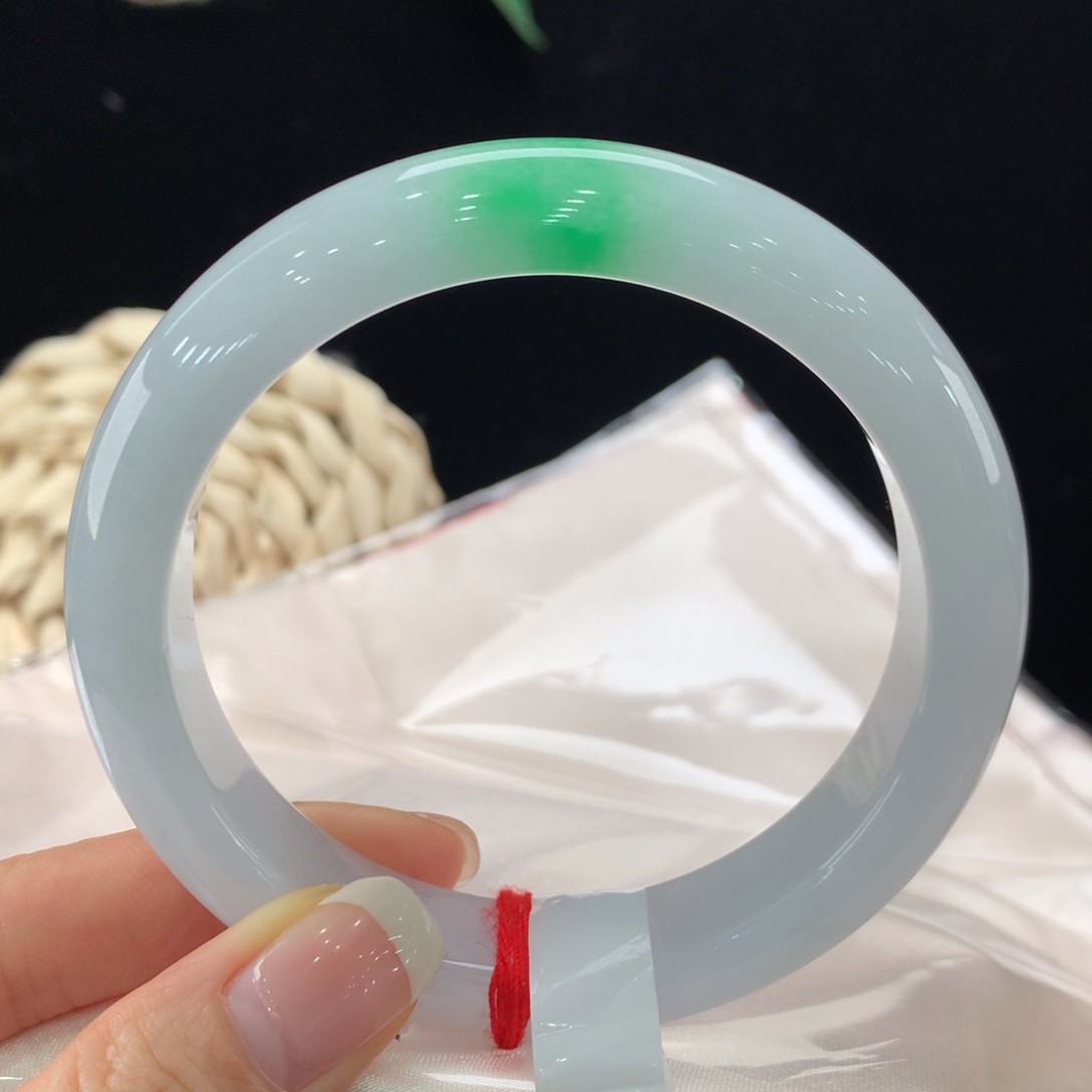 翡翠手镯未镶嵌111-0354