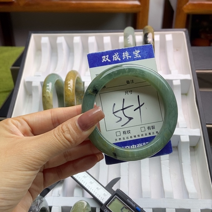 蛇纹石玉手镯未镶嵌29