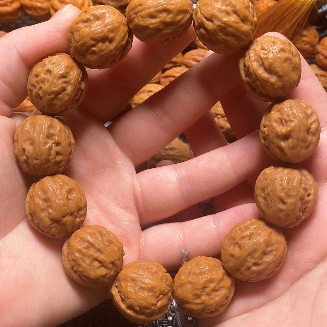 文玩核桃手串元宝
