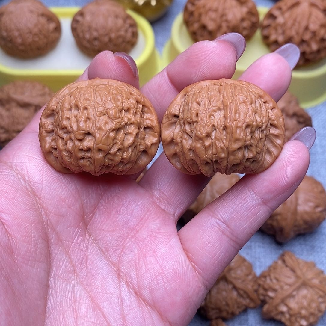 文玩核桃把件血麒麟37
