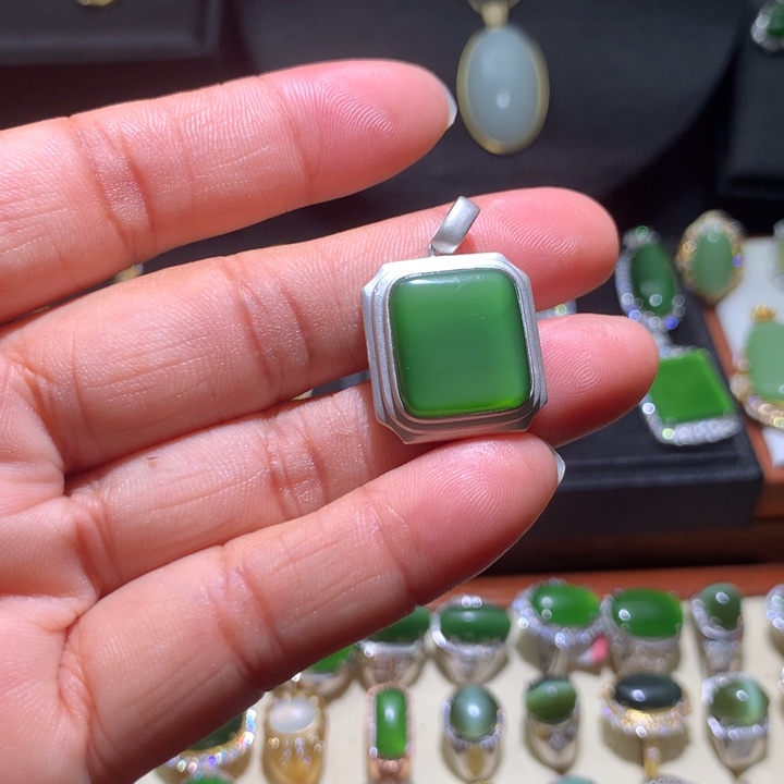 和田玉银S925镶嵌颈饰