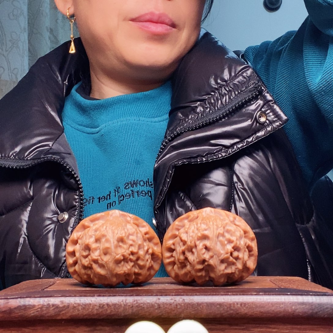 李***@文玩核桃吊坠宫灯