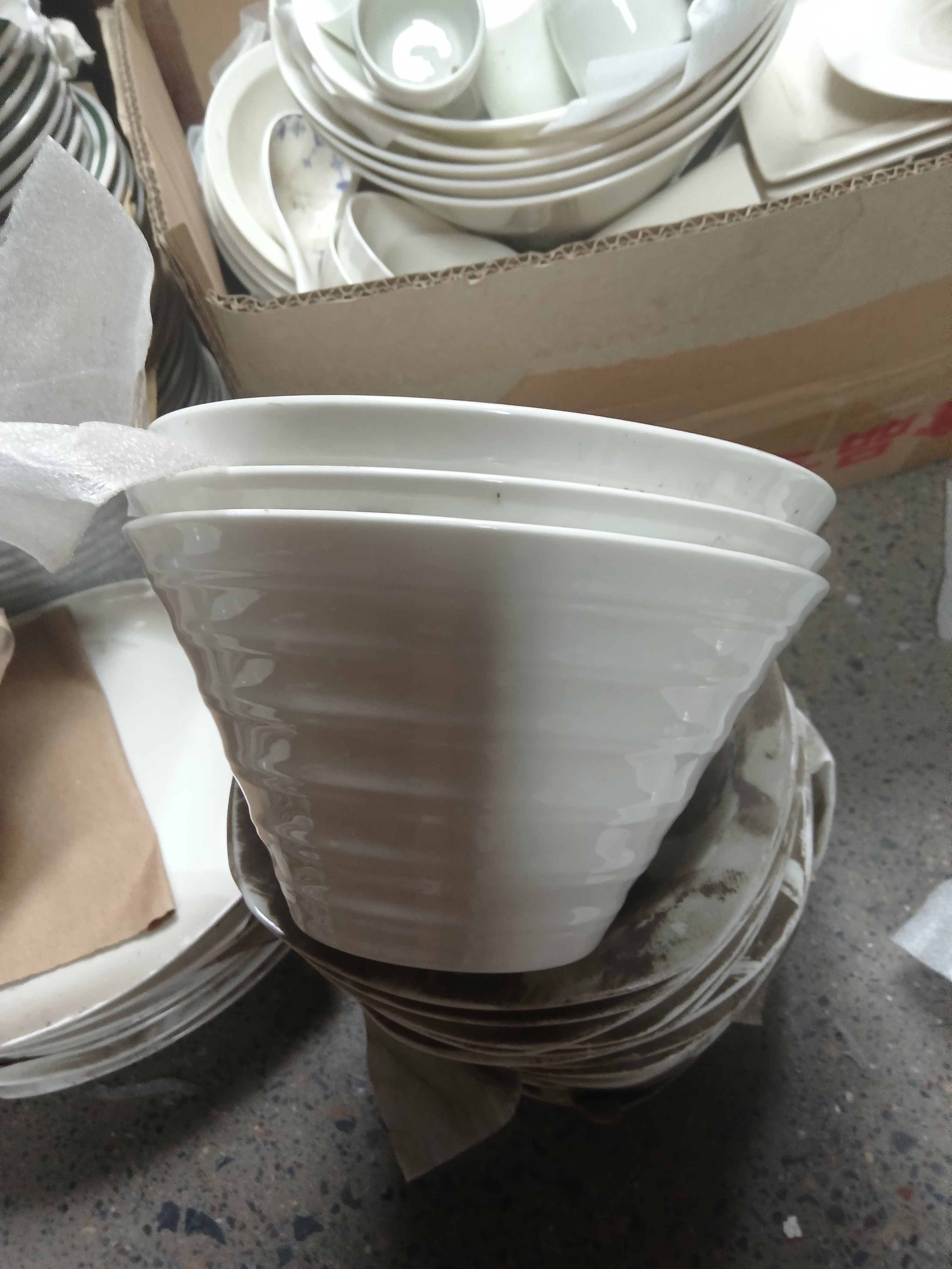 国营尾货骨瓷斗笠碗三个微瑕