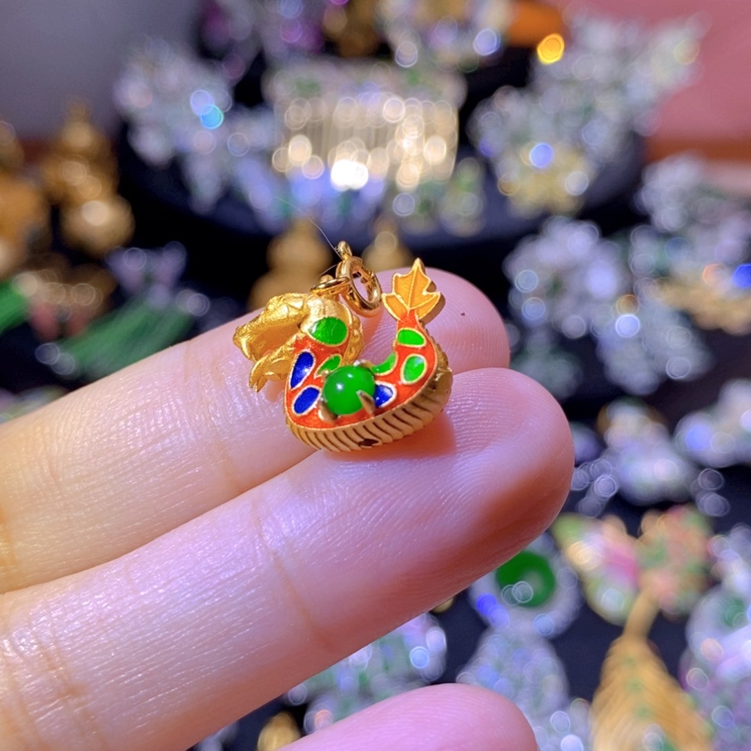 翡翠银S925镶嵌项圈天然翡翠