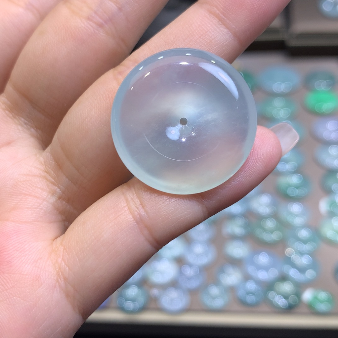 翡翠未镶嵌颈饰平安扣25.6*5.9