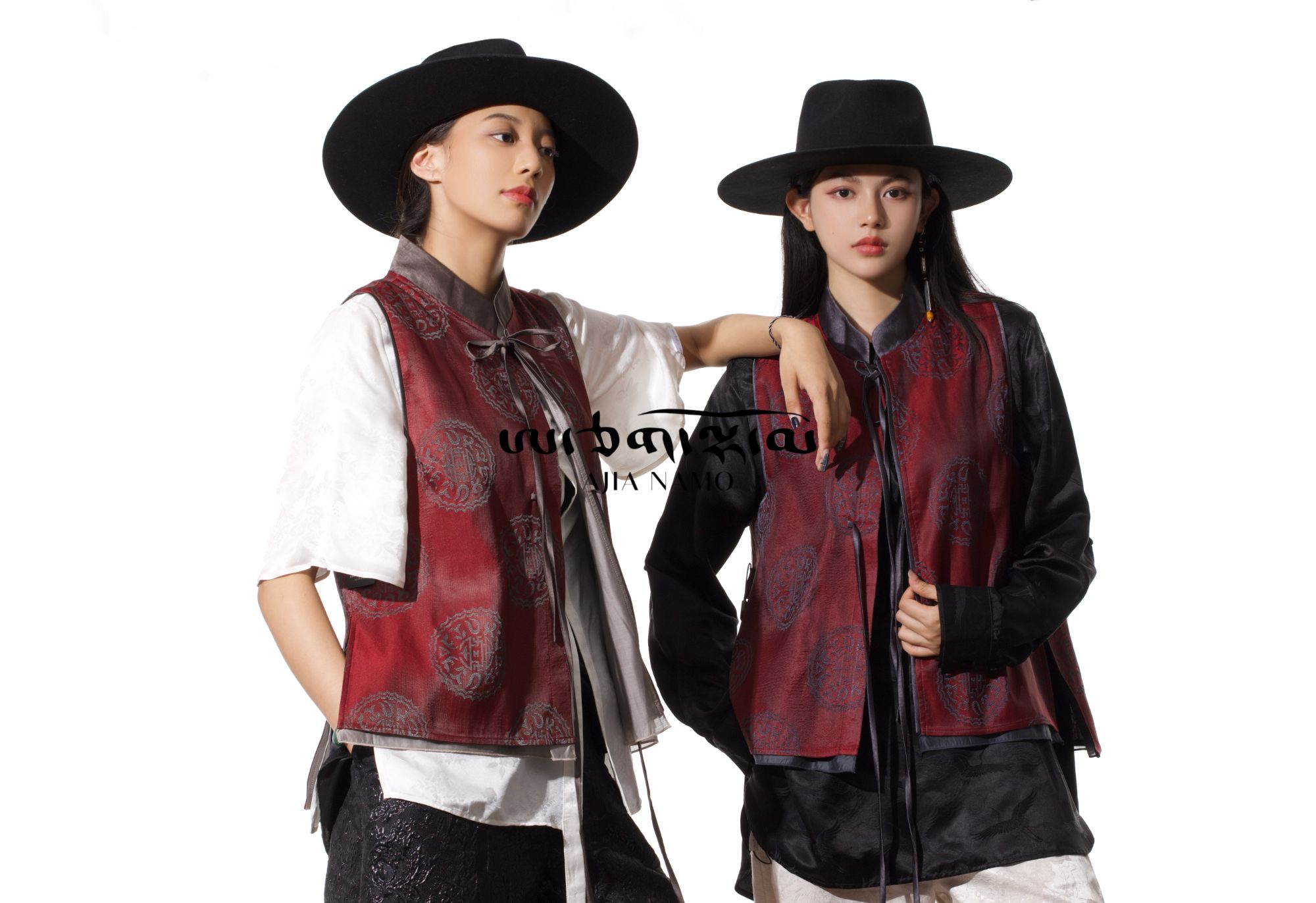  AJ-NAMO原创设计款圆团花马甲-双色可选