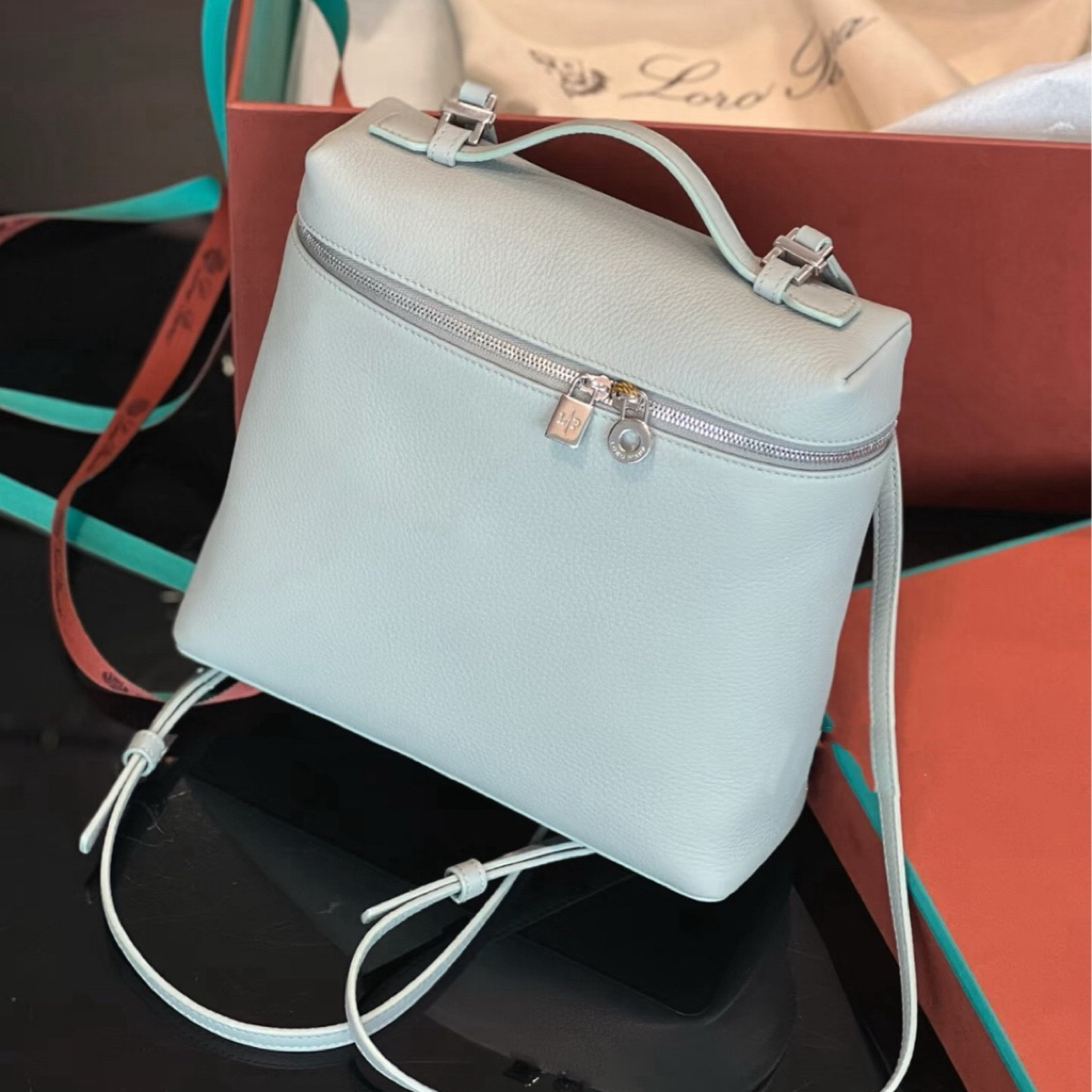 99新 Loro Piana/诺悠翩雅 lp桉树色双肩包 23cm 18853266