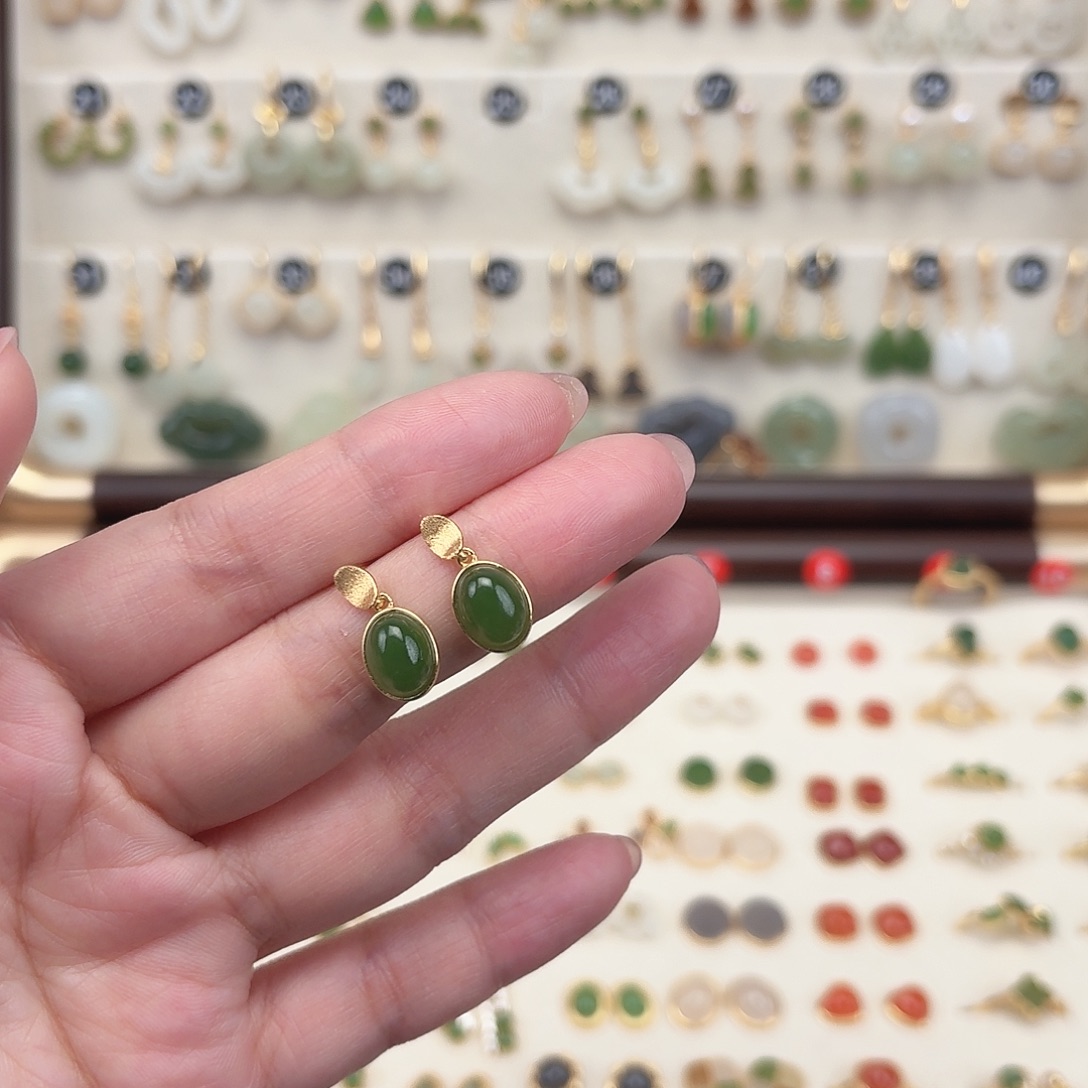 银S925镶嵌和田玉耳饰灯***?