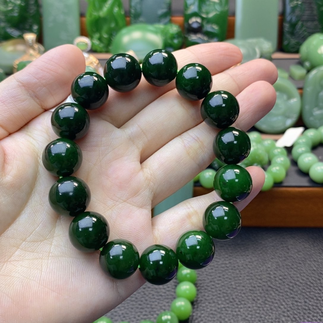 颈饰未镶嵌和田玉（碧玉）手串红皮卡14