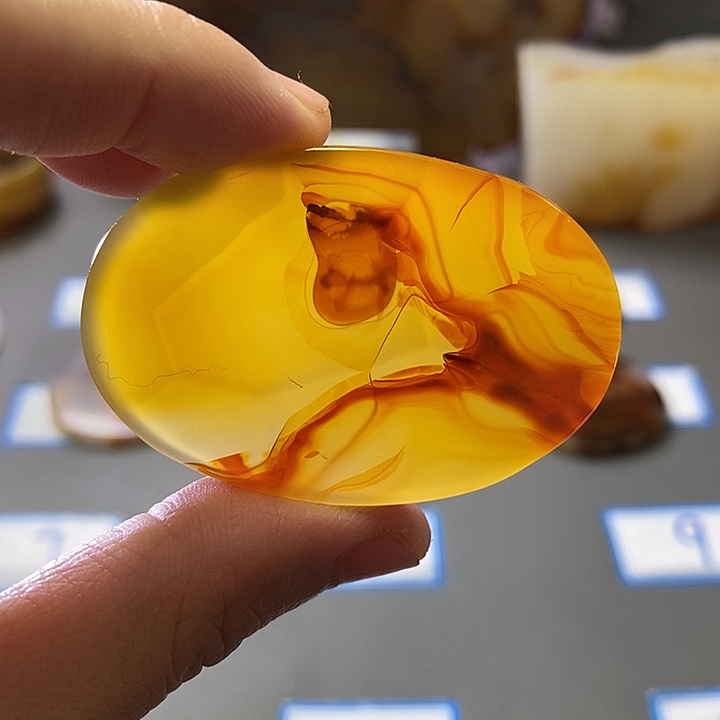 玛瑙/玉髓未镶嵌珠宝半成品170