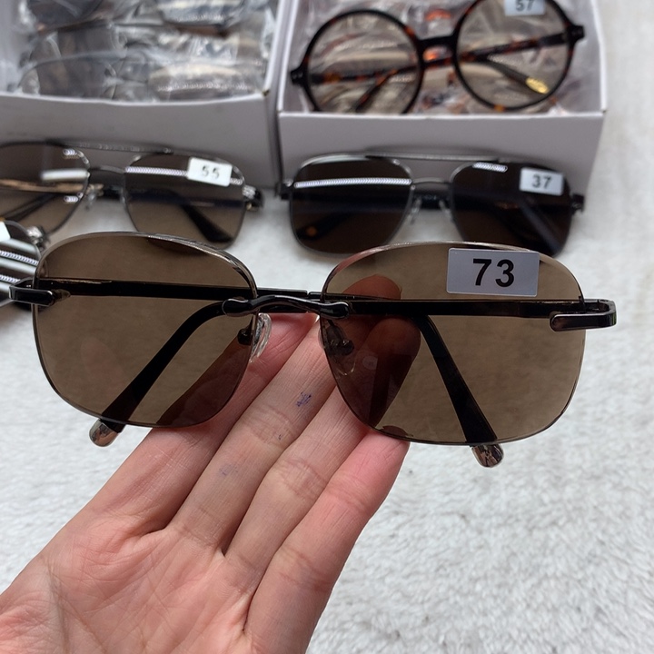 深茶色方圆款眼镜73