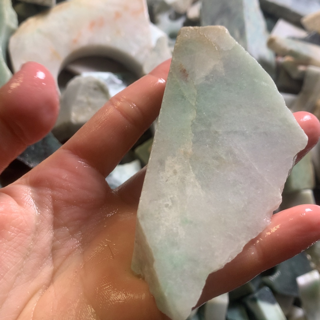 翡翠颈饰未镶嵌缅甸翡翠