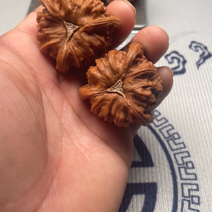 孤***)吊坠文玩核桃三棱三棱三棱三棱