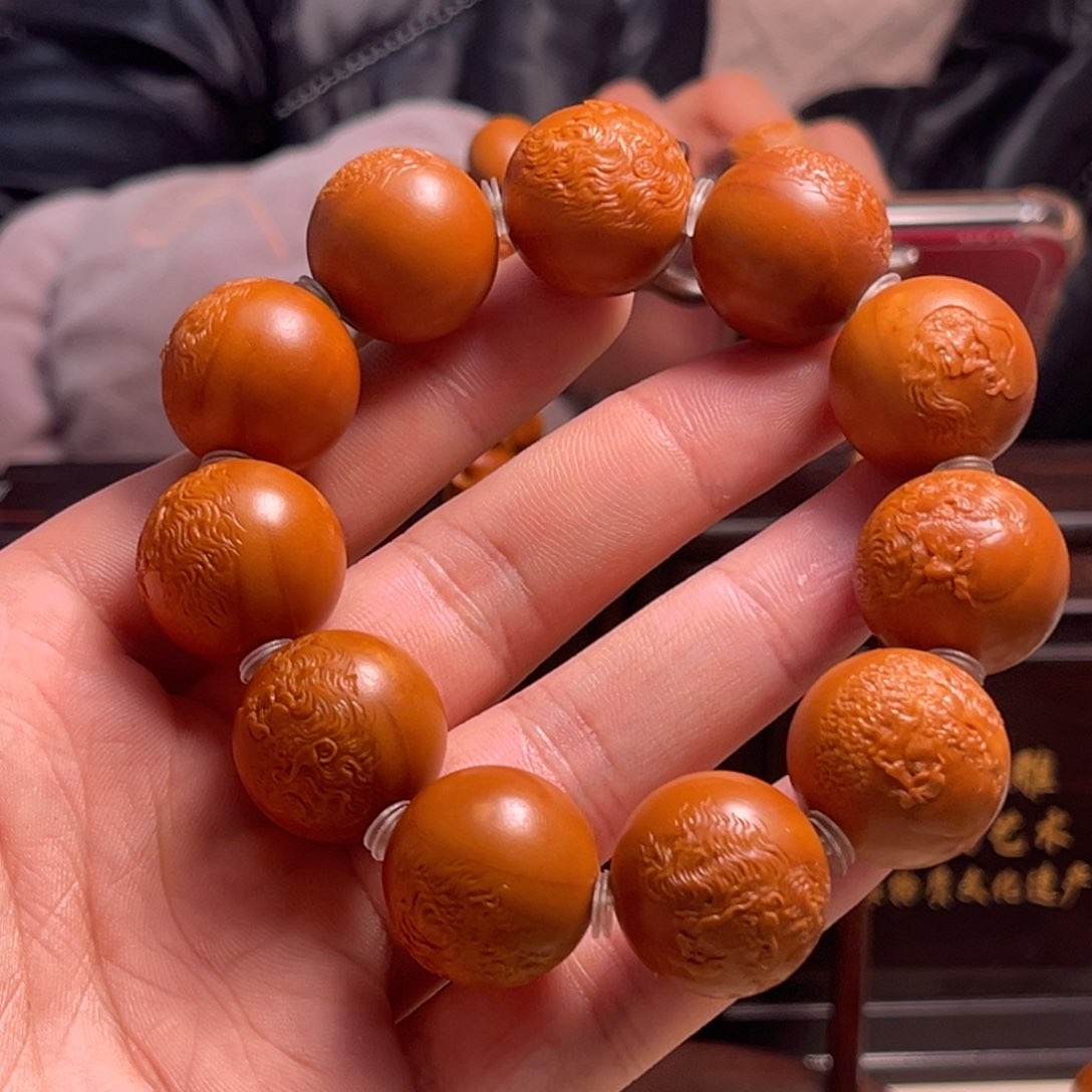 橄榄核吊坠H*六春达摩