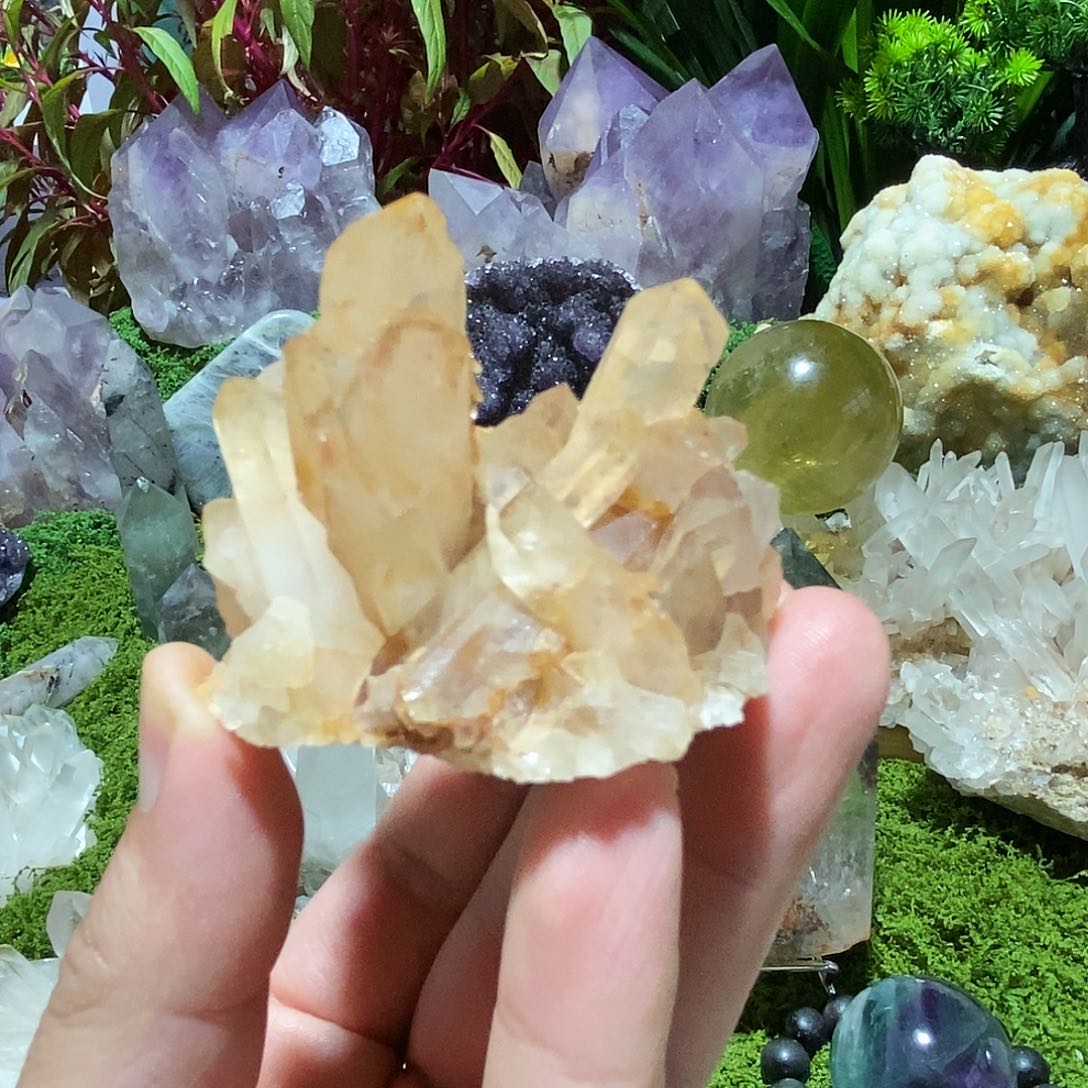 未镶嵌珠宝半成品水晶