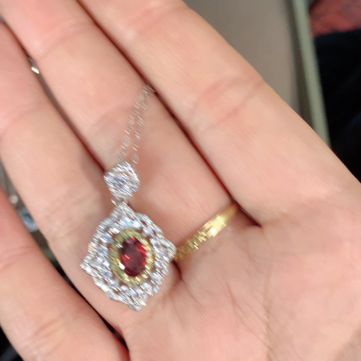 【闪购商品】瓷片楚楚中古满50包邮