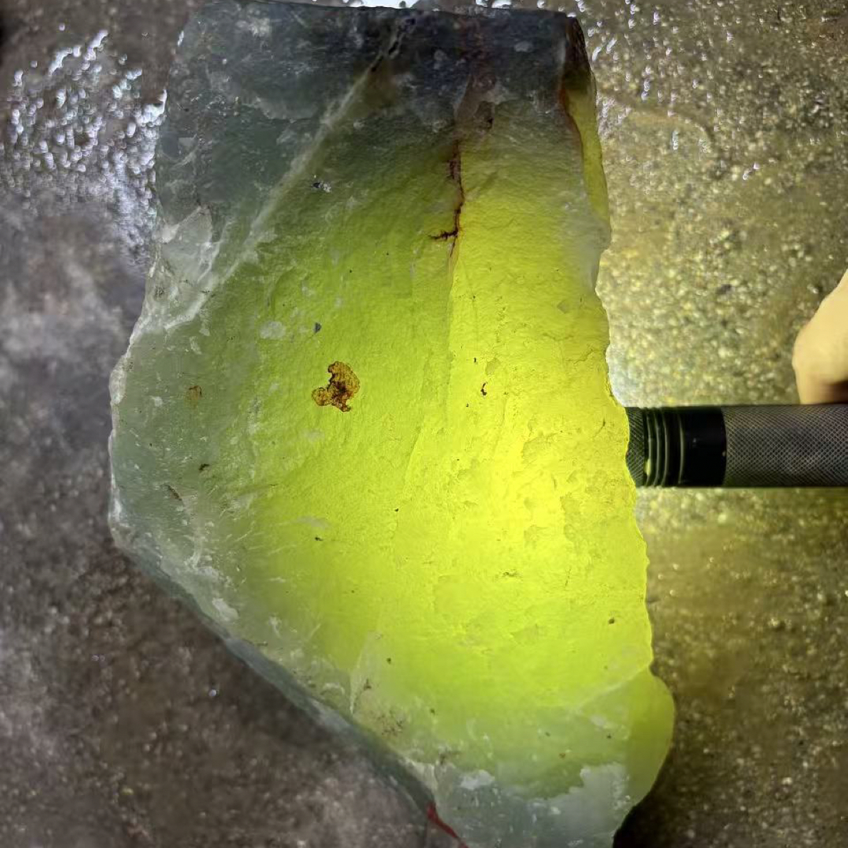 岫玉大块原石 2-3斤随机发