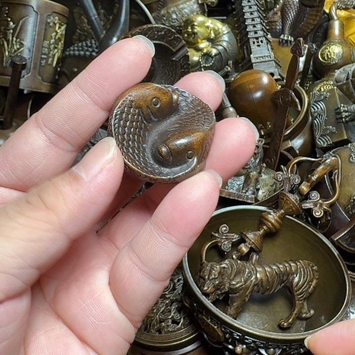 铜器摆件收收藏藏
