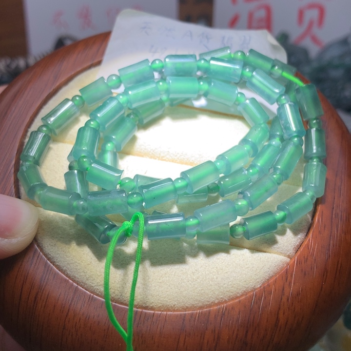 翡翠颈饰未镶嵌保真天然A货翡翠