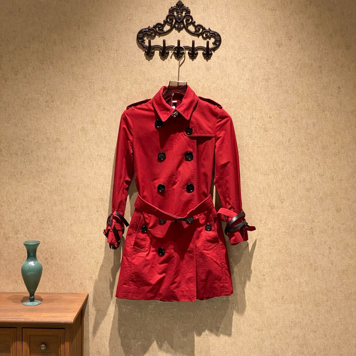 99新 BURBERRY/博柏利 酒红色双排扣系腰带风衣/uk6码/38670