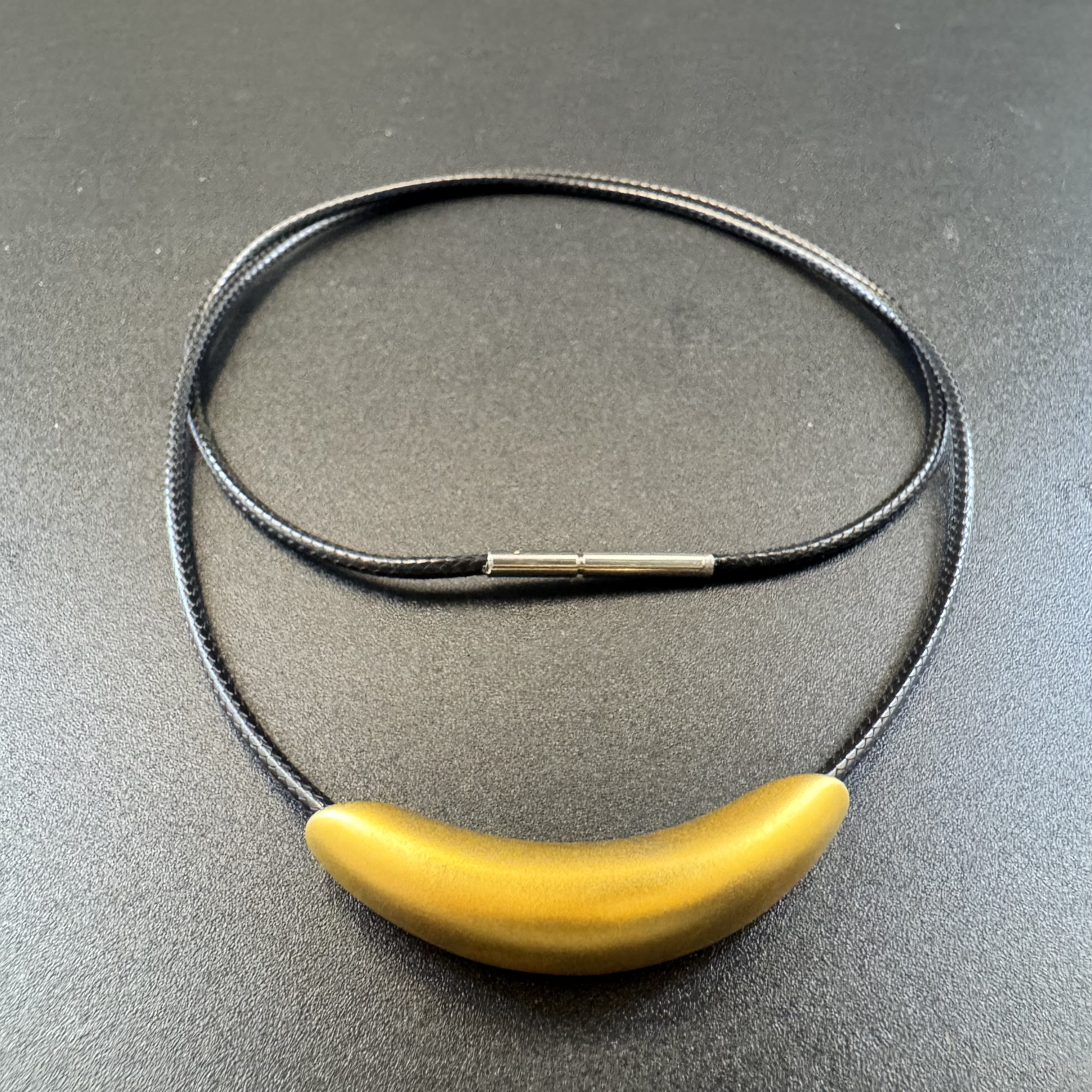 足金999古法黄金半月弯管吊坠