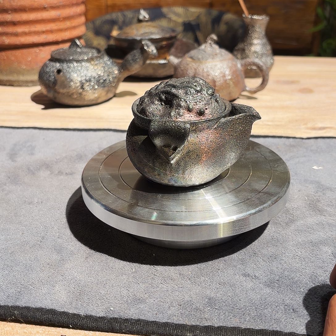 诚***嘉荥经黑砂馒头窑精美壶