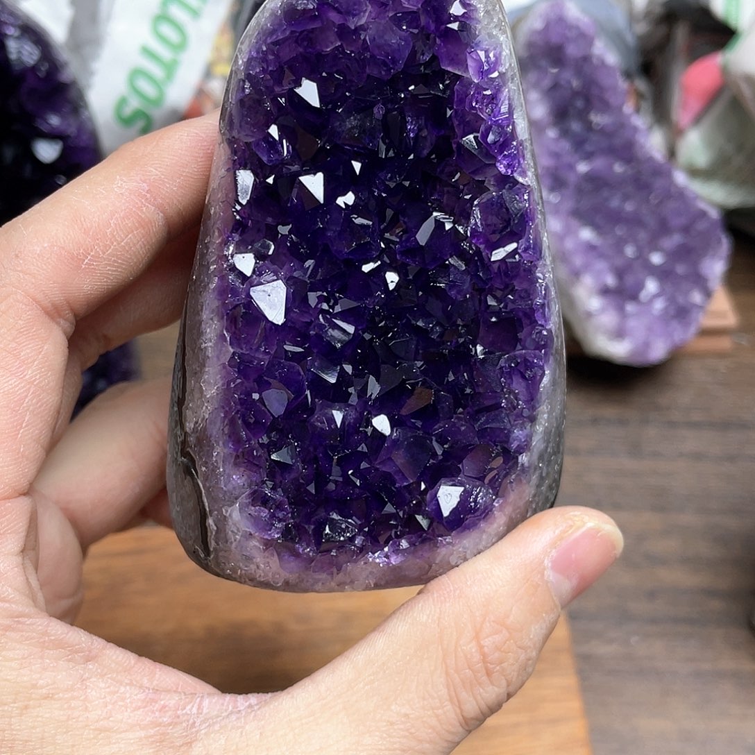 紫晶大型摆件（非配饰）未镶嵌