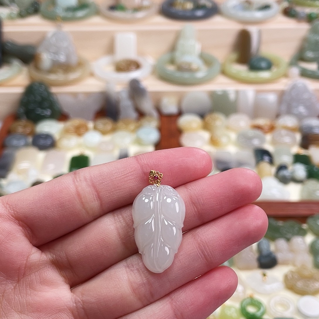 和田玉18K金镶嵌吊坠(不含链)