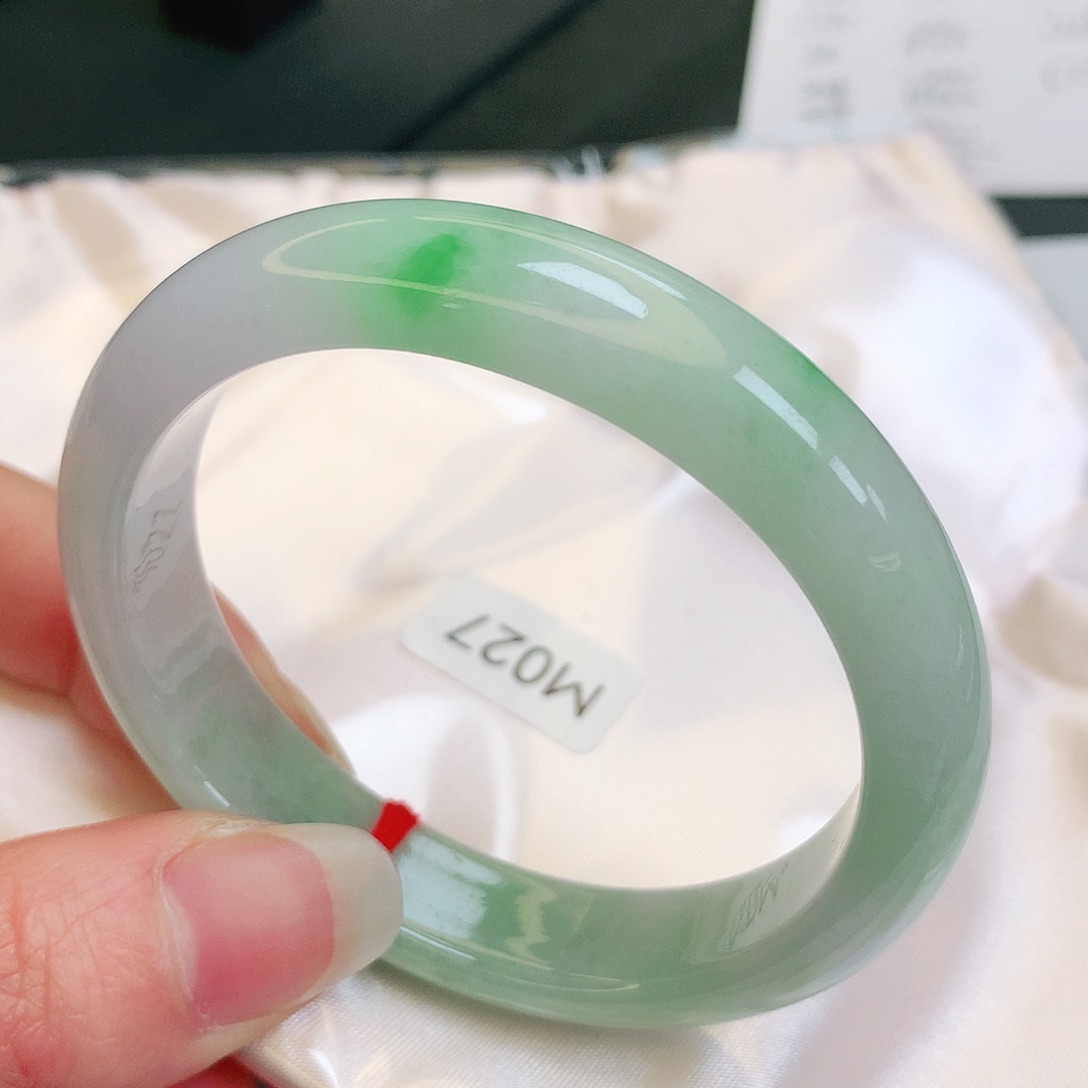 【闪购商品】翡翠手镯未镶嵌缅甸天然a货翡翠