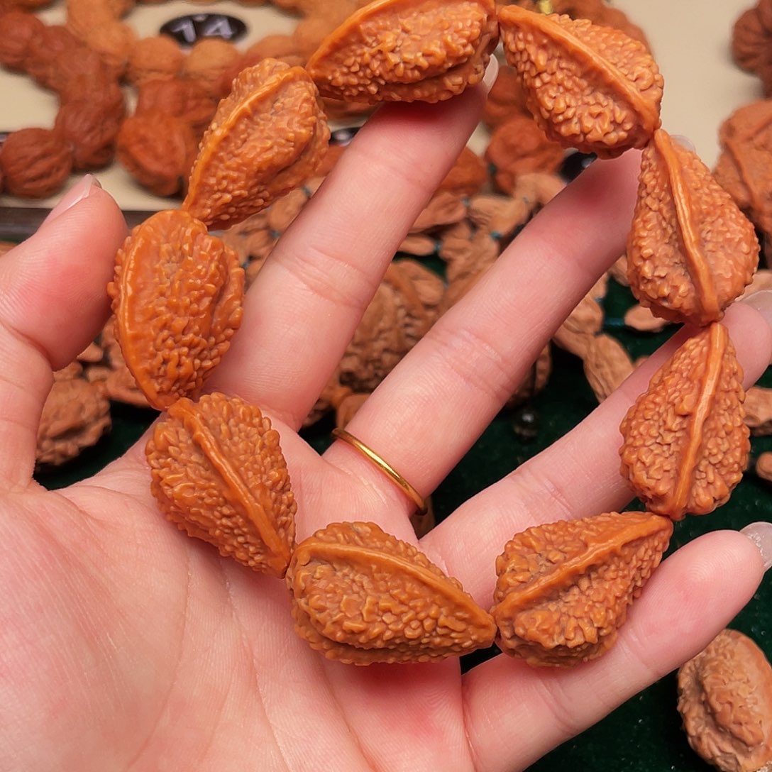 左***情吊坠文玩核桃绣花鞋