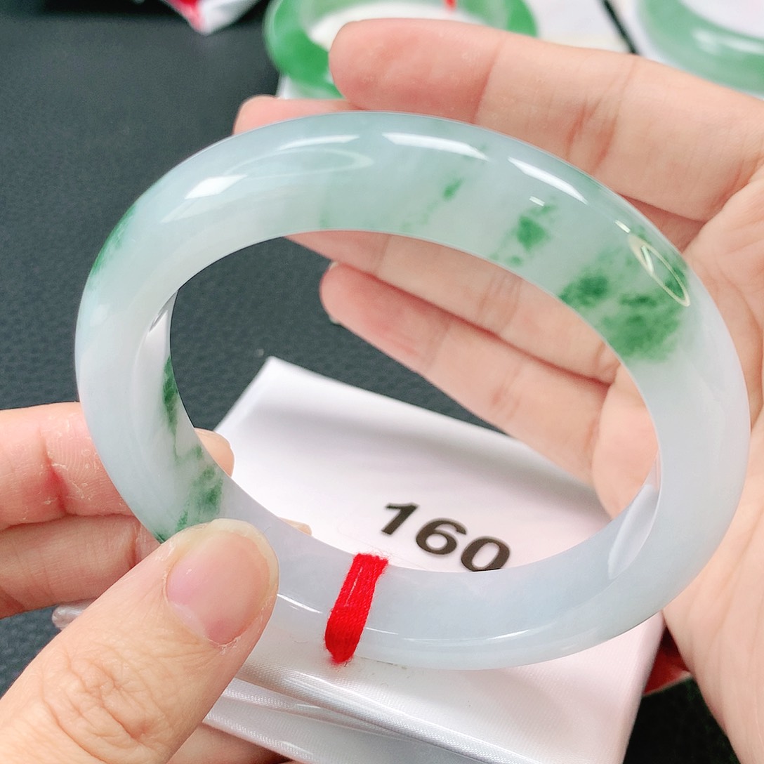 未镶嵌手镯翡翠缅甸58