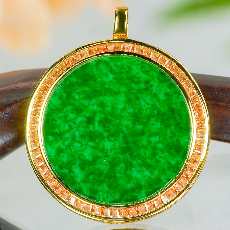 天然翡翠吊坠A货925银镶嵌-简约大气翡翠绿圆牌玉坠