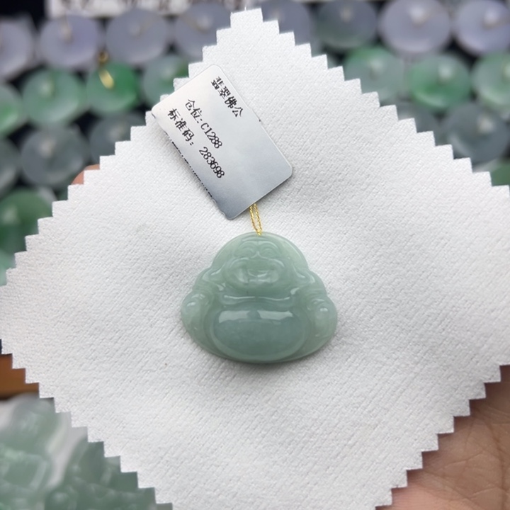 颈饰未镶嵌翡翠佛公