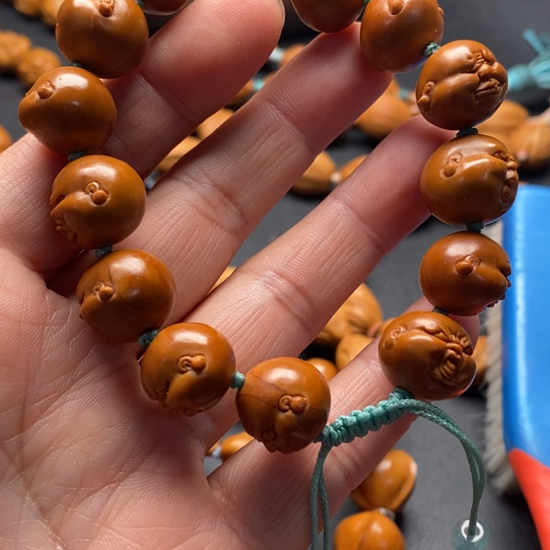 吊坠橄榄核人****～橄榄核