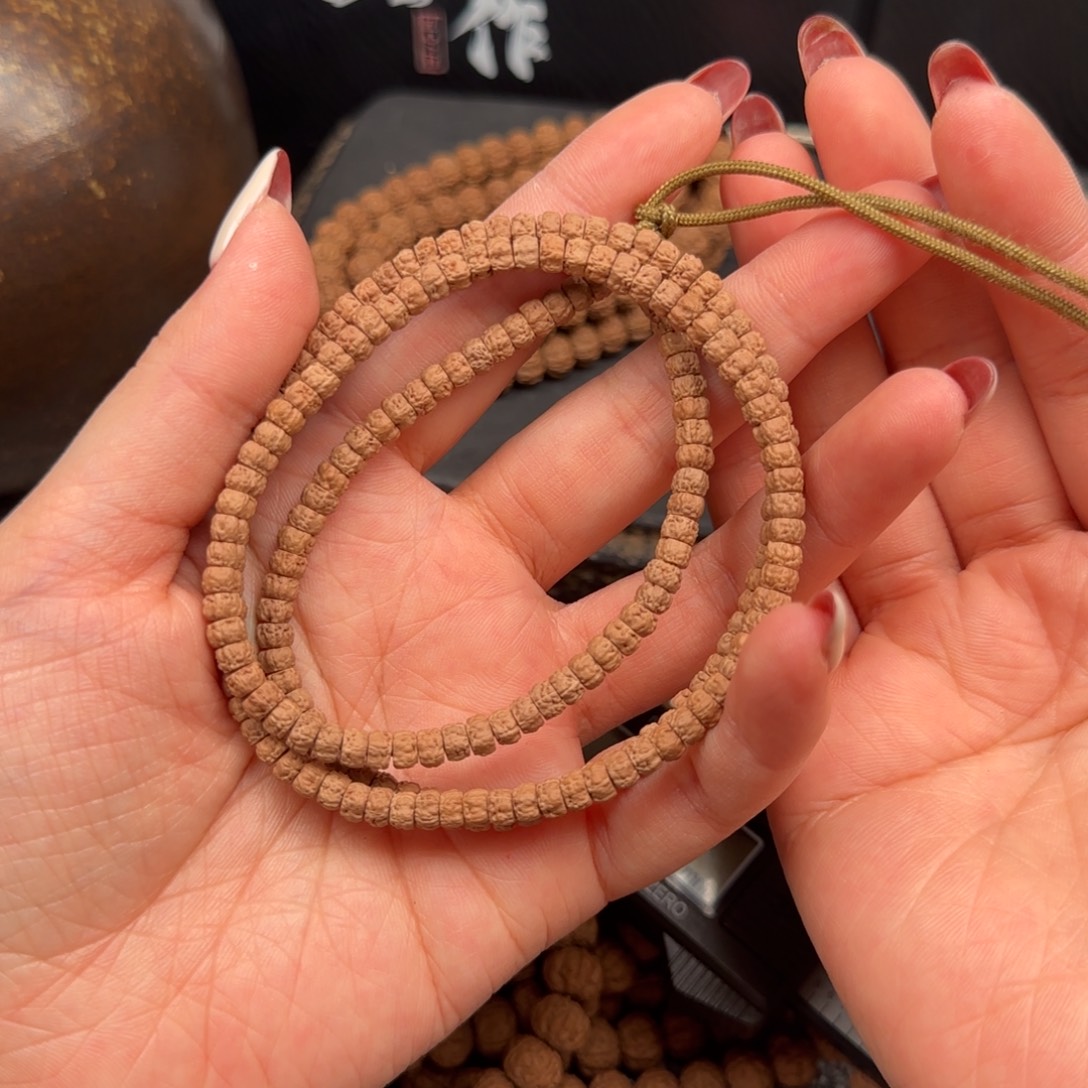 雄***金刚菩提吊坠原生态