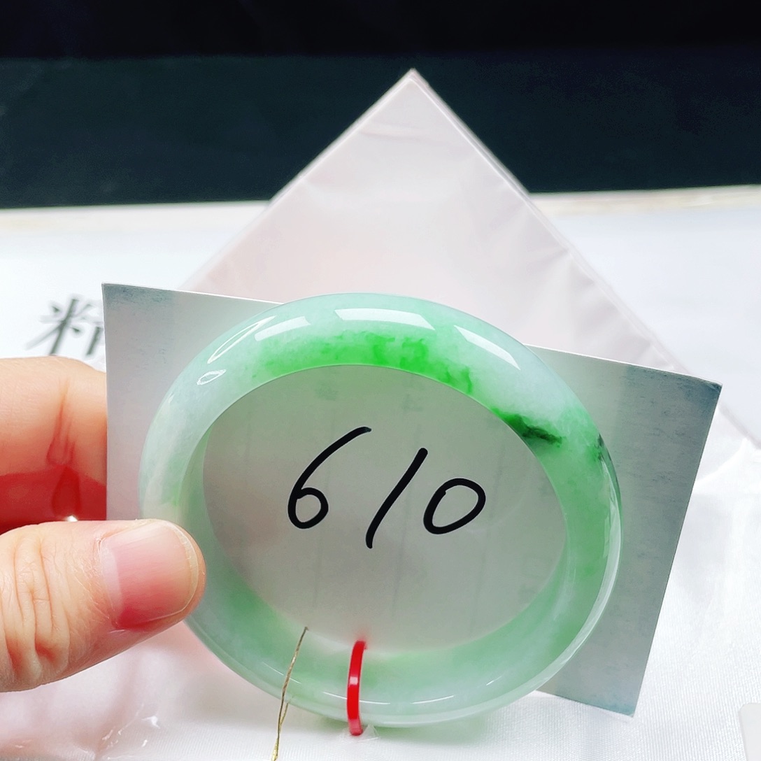 翡翠未镶嵌手镯57圈口