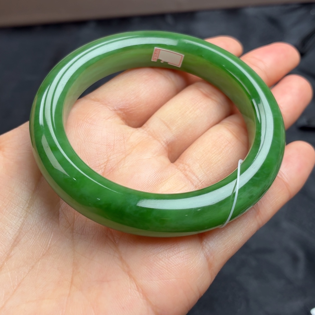 和田玉未镶嵌手镯碧玉辣阳绿54圈