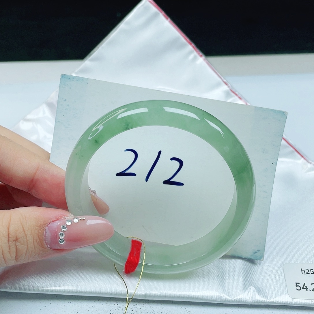 翡翠未镶嵌手镯正圈54+