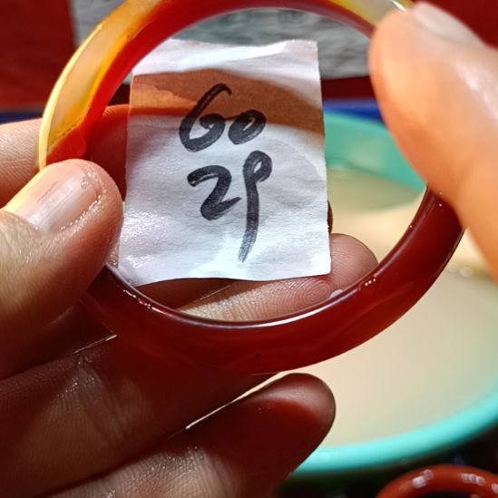 玛瑙/玉髓手镯未镶嵌